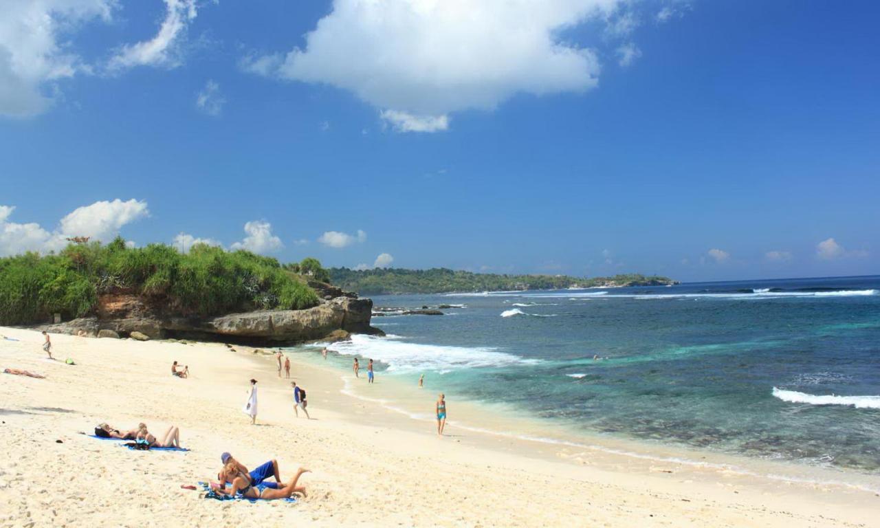 Titi Hostel Lembongan Exterior photo